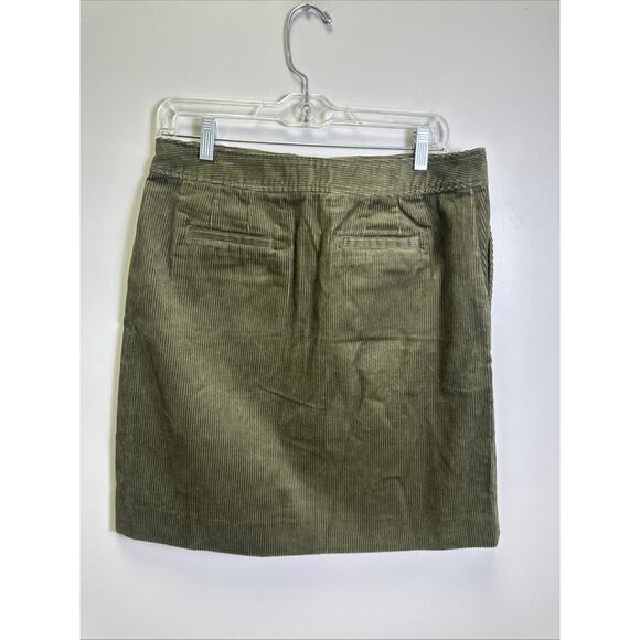 Talbots Knee Length Skirt 8P Green Corduroy Pockets Lined Button Front Fall - Picture 2 of 9